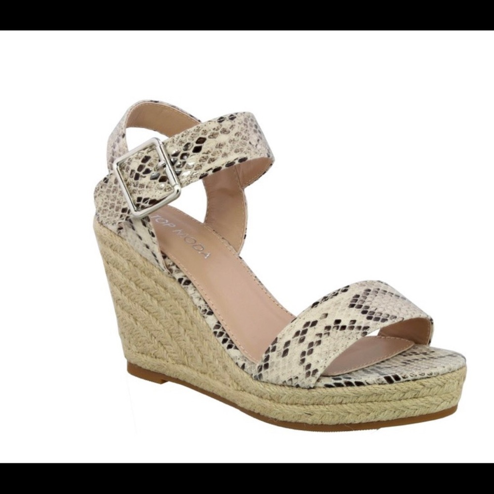 So cute! So comfy! Kay Kay Snake Wedges, Various.